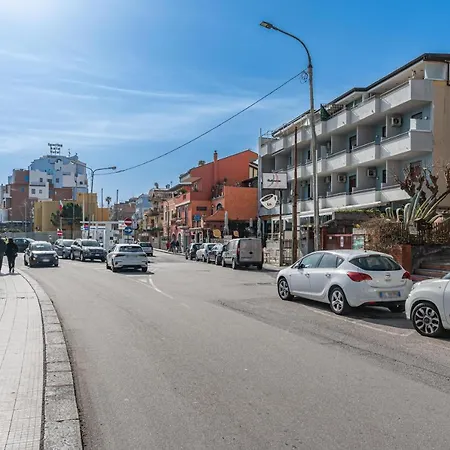 Naxos Bay Flat With Terrace 50 Meters From The Sea * Giardini Naxos