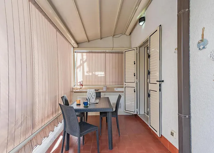 Guesthost - Naxos Bay Flat With Terrace 50 Meters From The Sea Giardini Naxos