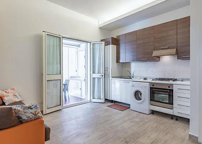 Guesthost - Naxos Bay Flat With Terrace 50 Meters From The Sea