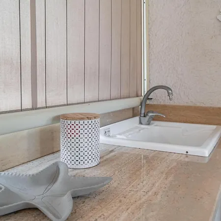Apartment Guesthost - Naxos Bay Flat With Terrace 50 Meters From The Sea